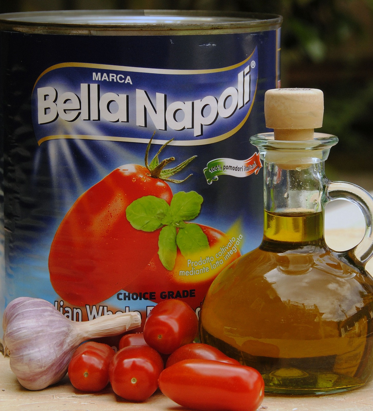 Tin Italian Tomatoes, Olive Oil, Fresh Tomatoes, Garlic