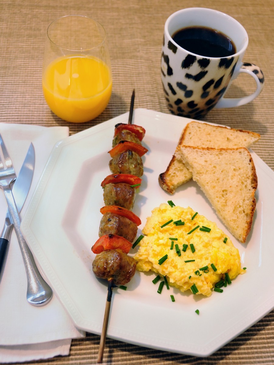 Anne's 1 Hour Scrambled Eggs with Sausage, Red Pepper Kebabs