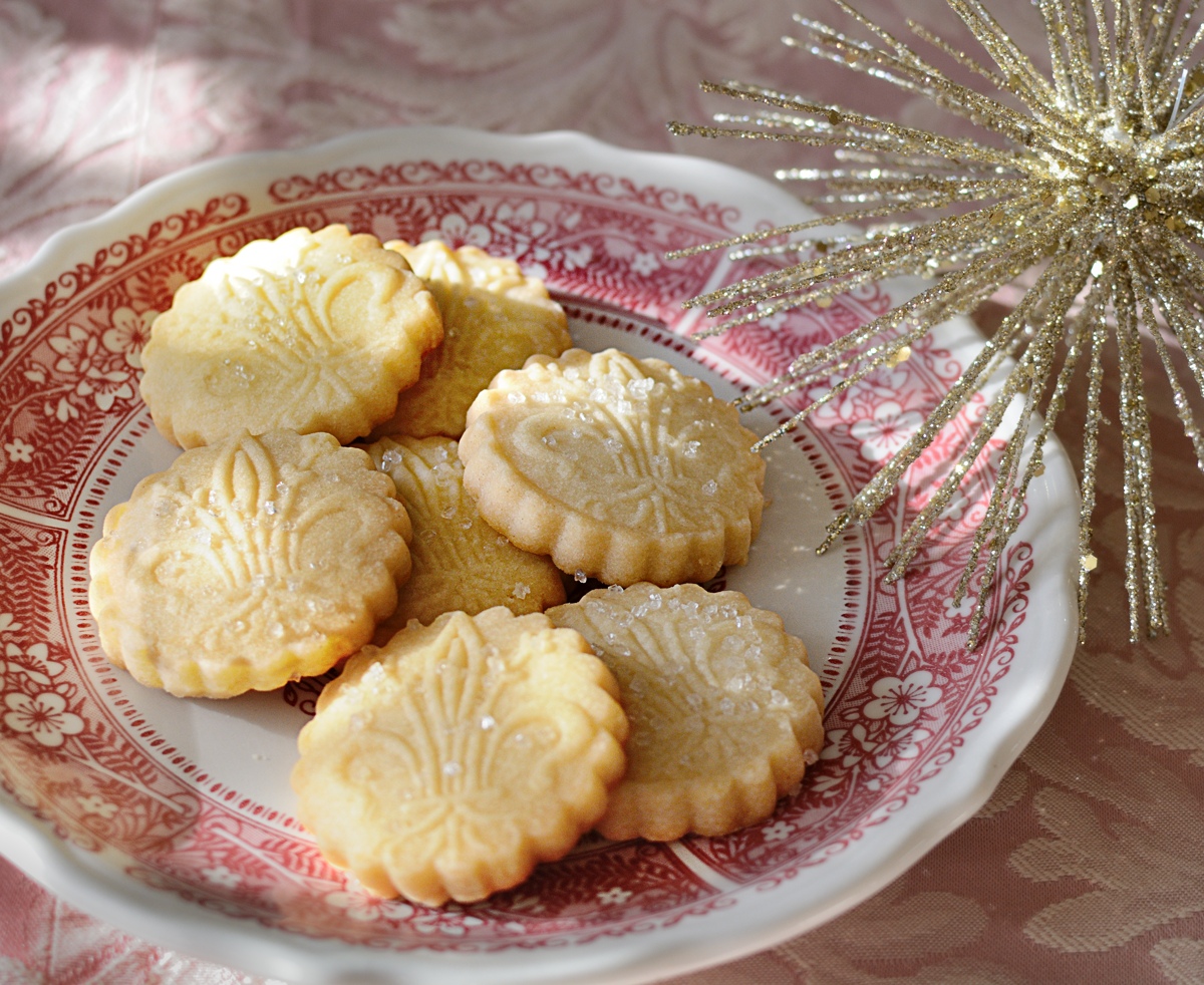 Christmas Baking, Shortbread with Tuscan Lily Stamp