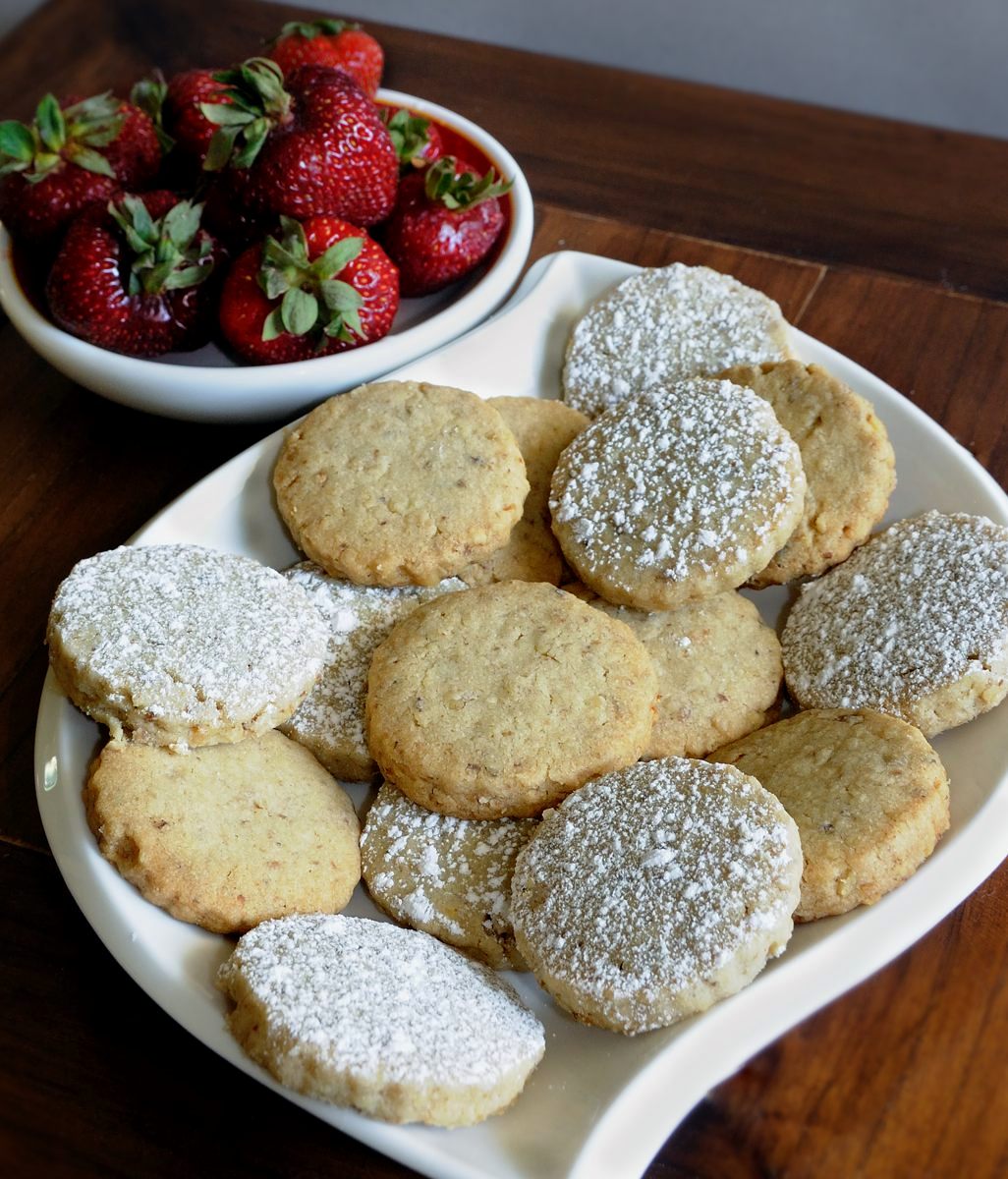 Walnut Shortbread Cookies with Strawberries