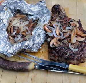 Grilled Mushroom & Onion Packets, Topping Grilled Steak