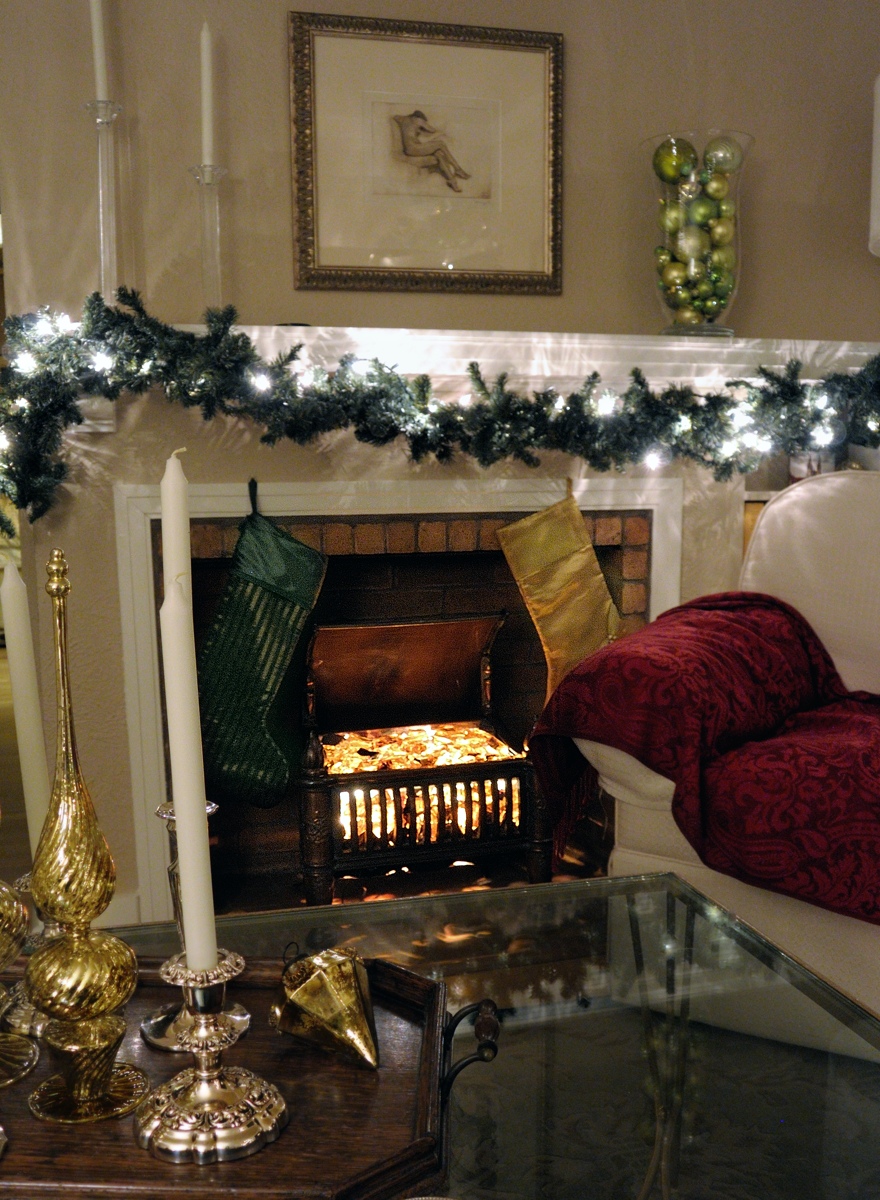 Blog Post Photo Cozy "Fireside," Del Rey Christmas
